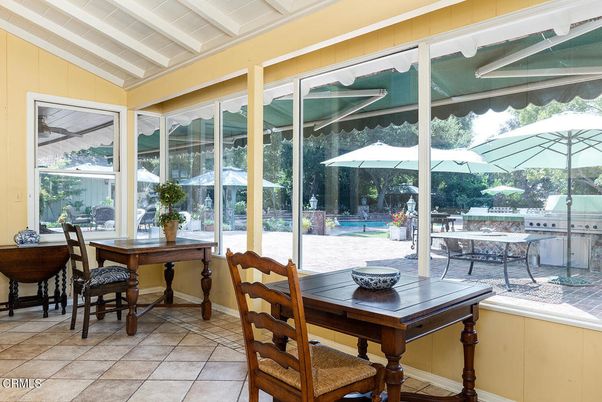 Dining room, Interior