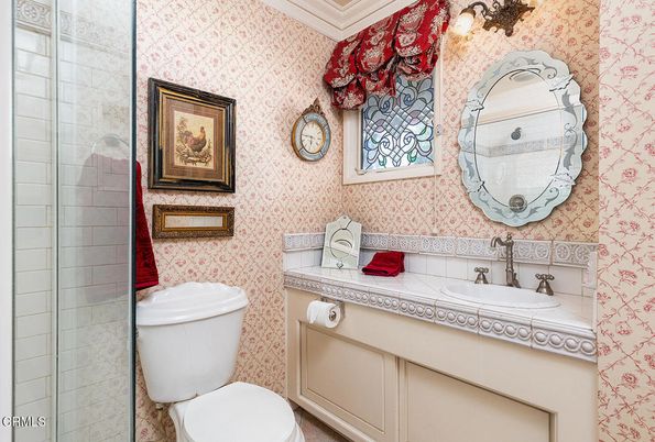 Bathroom, Interior, Tile Countertops