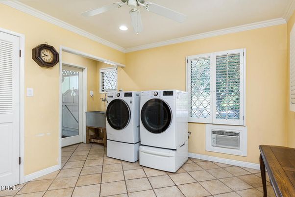Interior, Recessed Lighting, Washer