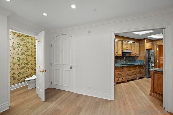 Bathroom, Interior, Kitchen, Recessed Lighting, Wood Texture Flooring
