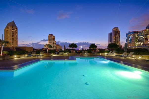 Exterior, Pool, Skyline