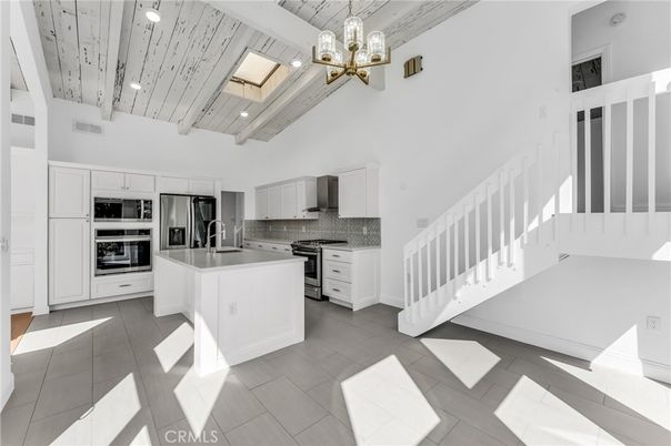 Interior, Kitchen, Pendant Lights, Stainless Steel Appliances
