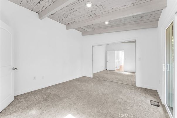 Empty room, Interior, Recessed Lighting, Wooden Beams, Wooden Ceilings