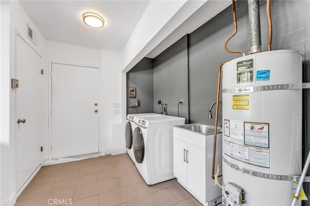 Interior, Recessed Lighting, Washer