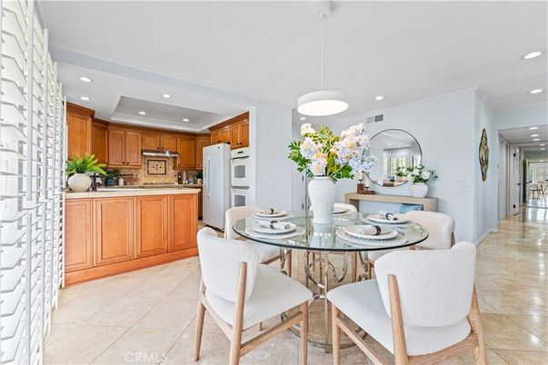 Dining room, Interior, Kitchen, Pendant Lights, Recessed Lighting