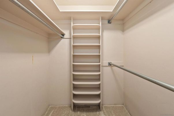 Interior, Walk-in Closets