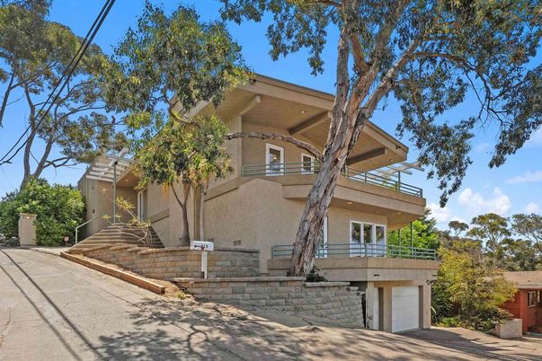 Attached, Exterior, Facade, Modern