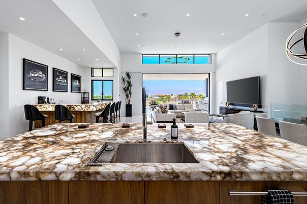 Dining room, Interior, Living room, Pendant Lights, Recessed Lighting
