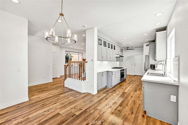 Interior, Kitchen, Pendant Lights, Recessed Lighting, Wood Texture Flooring