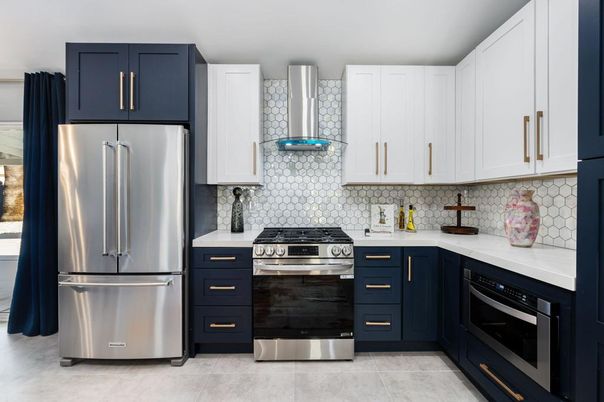 Interior, Kitchen, Stainless Steel Appliances