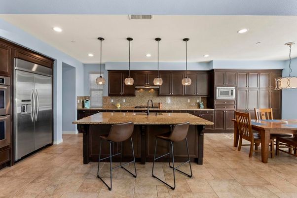 Dining room, Interior, Kitchen, Pendant Lights, Recessed Lighting, Stainless Steel Appliances