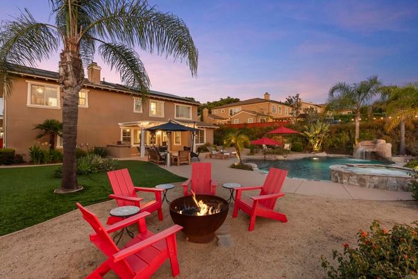 Backyard, Exterior, Pool