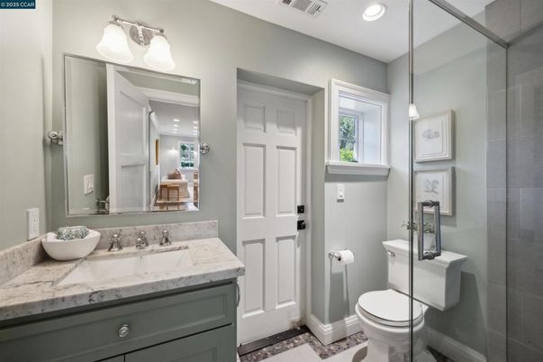 Bathroom, Interior, Pendant Lights, Recessed Lighting