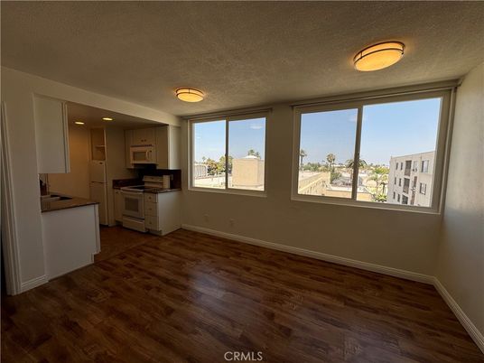 Empty room, Interior, Kitchen, Recessed Lighting, Wood Texture Flooring