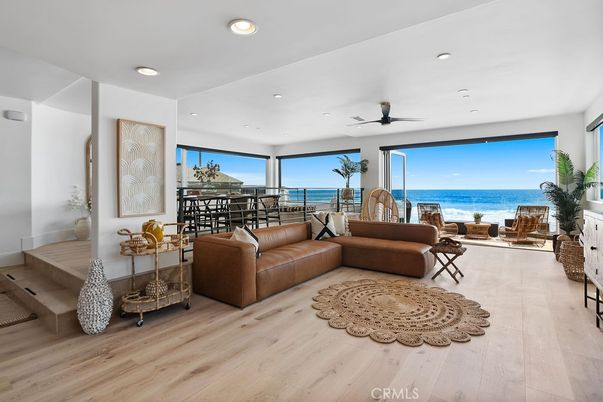 Interior, Living room, Recessed Lighting, Water, Wood Texture Flooring
