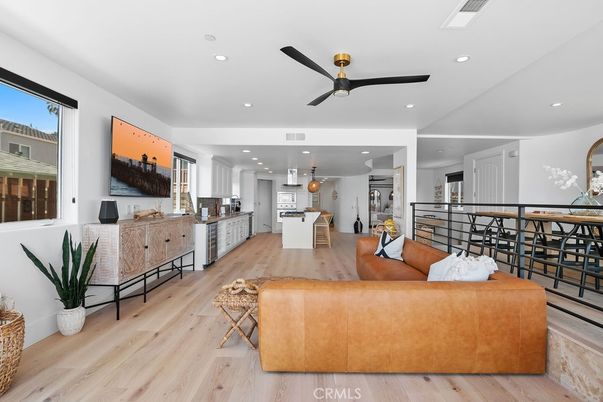 Interior, Kitchen, Living room, Pendant Lights, Recessed Lighting, Wood Texture Flooring