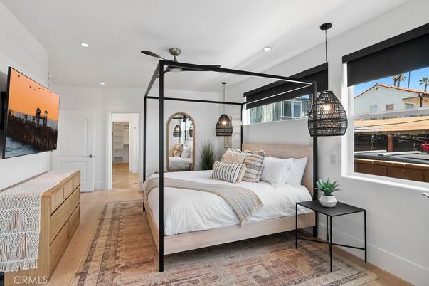 Bedroom, Interior, Pendant Lights, Recessed Lighting, Wood Texture Flooring