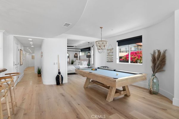 Billiard Table, Game Room, Interior, Pendant Lights, Recessed Lighting, Wood Texture Flooring