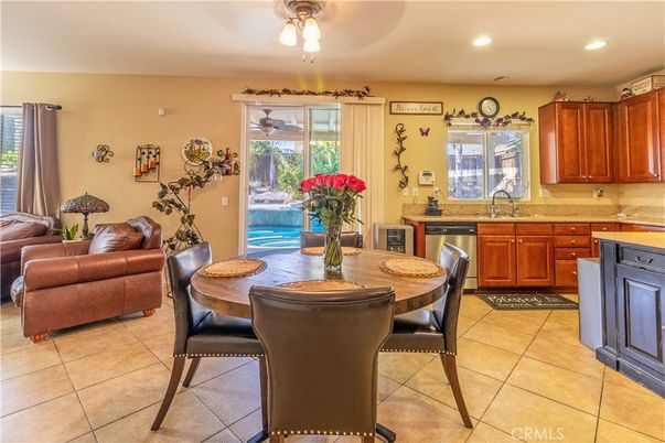 Dining room, Interior, Kitchen, Recessed Lighting