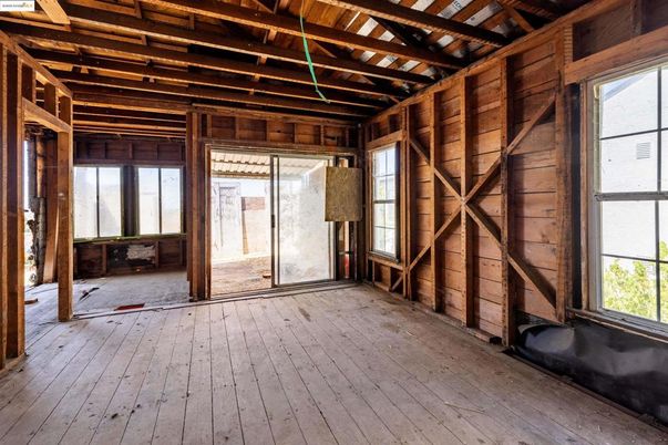 Empty room, Interior, Wooden Beams, Wooden Ceilings, Wood Texture Flooring, Wooden Walls