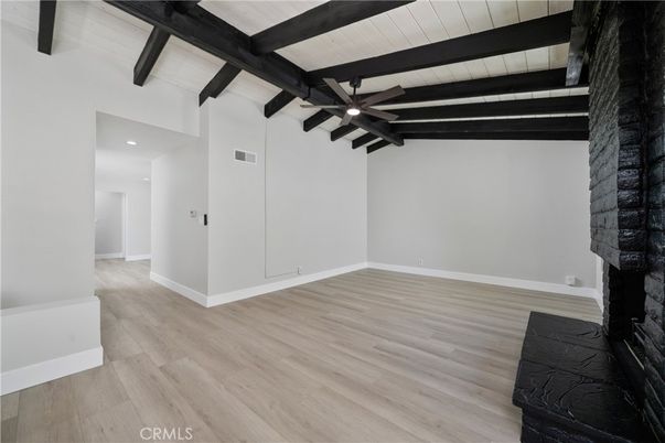 Empty room, Interior, Recessed Lighting, Wooden Beams, Wood Texture Flooring