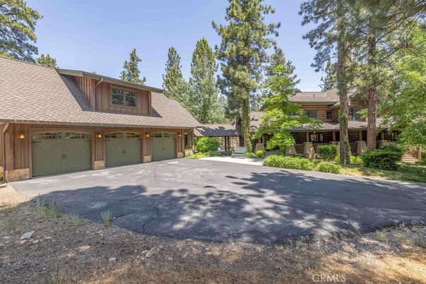 Attached, Exterior, Facade, Log Home