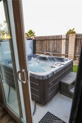 Exterior, Hot Tub