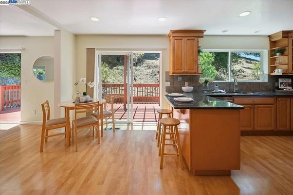 Dining room, Interior, Kitchen, Recessed Lighting, Wood Texture Flooring