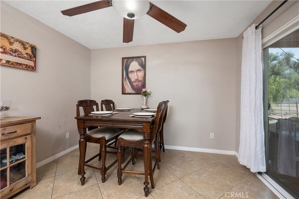 Dining room, Interior