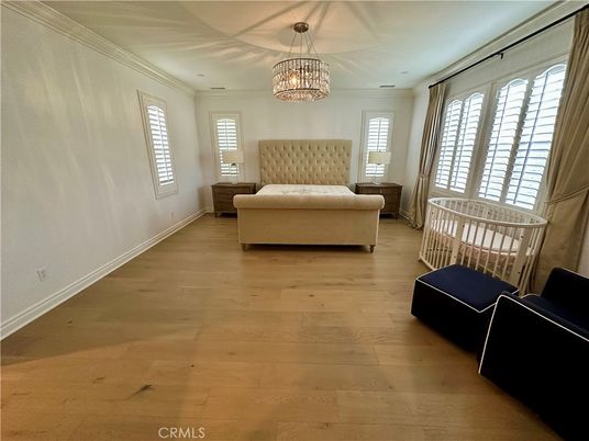 Chandelier, Interior, Living room, Pendant Lights, Wood Texture Flooring