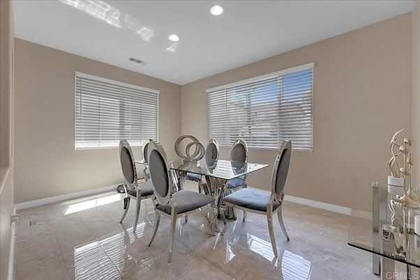 Dining room, Interior, Recessed Lighting