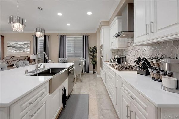 Chandelier, Dining room, Interior, Kitchen, Pendant Lights, Recessed Lighting, Stainless Steel Appliances
