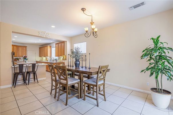 Chandelier, Dining room, Interior, Kitchen, Recessed Lighting