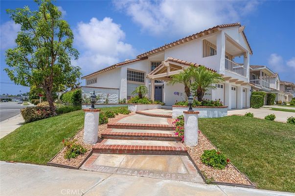 Attached, Exterior, Facade, Spanish Mediterranean