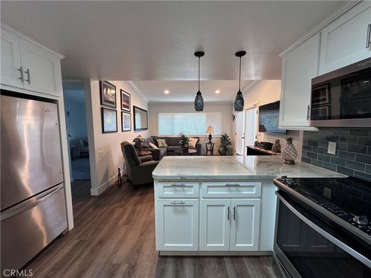 Interior, Kitchen, Living room, Pendant Lights, Recessed Lighting, Stainless Steel Appliances, Wood Texture Flooring