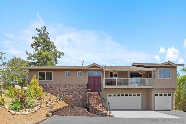 Attached, Exterior, Facade, Raised Ranch