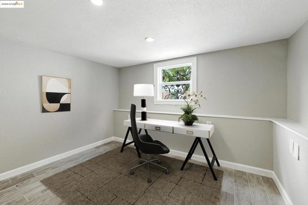 Home Office, Interior, Recessed Lighting, Wood Texture Flooring