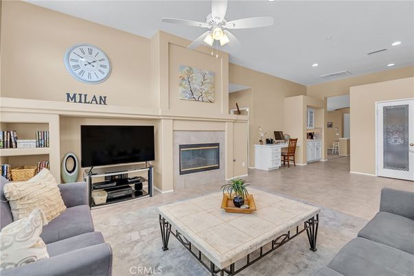 Fireplace, Interior, Living room, Recessed Lighting