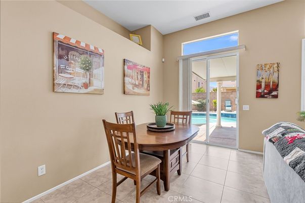 Dining room, Interior