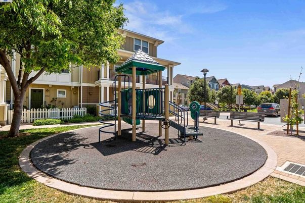 Backyard, Exterior, Playground