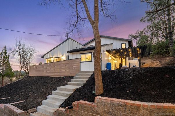 Backyard, Exterior, Facade, Farmhouse