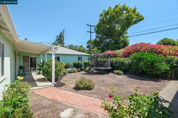 Backyard, Exterior, Playground