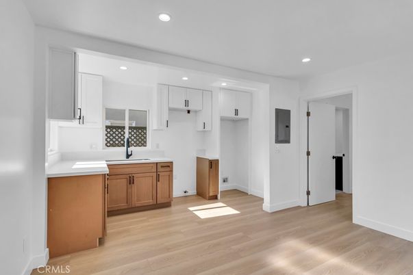 Interior, Kitchen, Recessed Lighting, Wood Texture Flooring