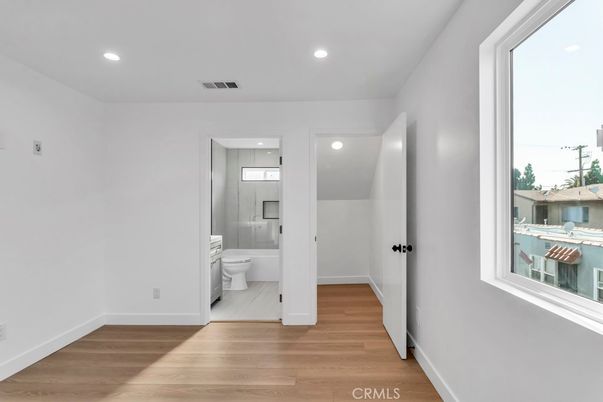 Bathroom, Interior, Recessed Lighting, Wood Texture Flooring