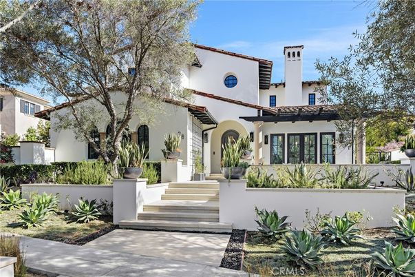 Exterior, Facade, Spanish Mediterranean