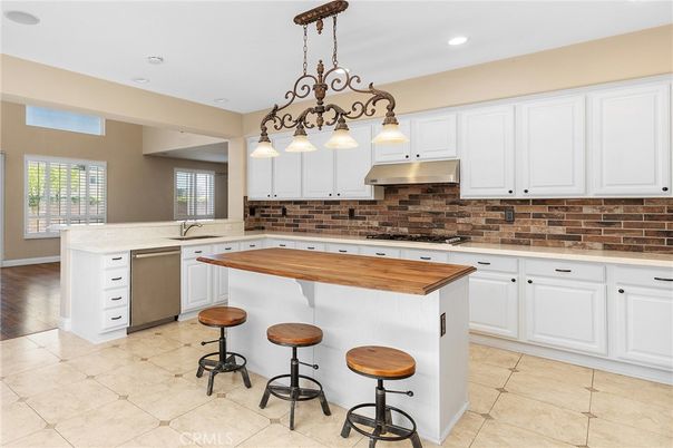 Chandelier, Interior, Kitchen, Recessed Lighting, Stainless Steel Appliances, Wood Texture Flooring