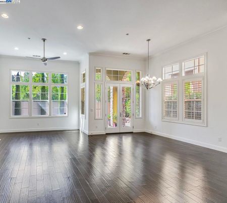 Chandelier, Empty room, Interior, Recessed Lighting, Wood Texture Flooring