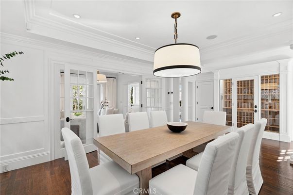 Dining room, Interior, Recessed Lighting, Wood Texture Flooring