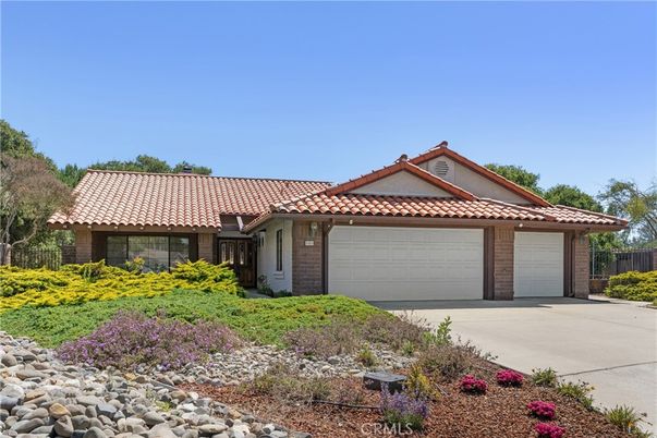 Attached, Exterior, Facade, Brick Facade, Mediterranean