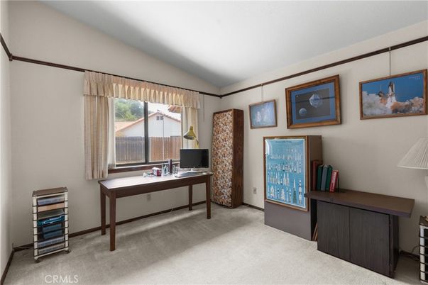 Home Office, Interior